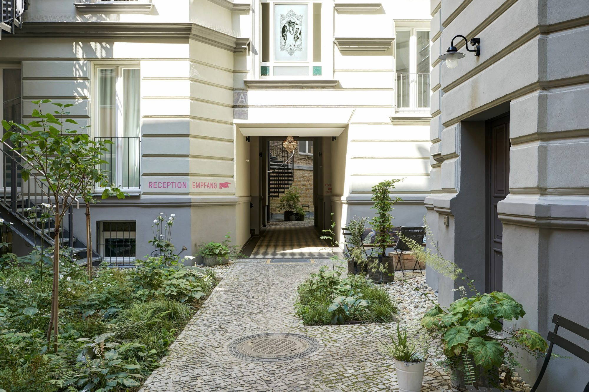 Gorki Apartments Berlim Exterior foto