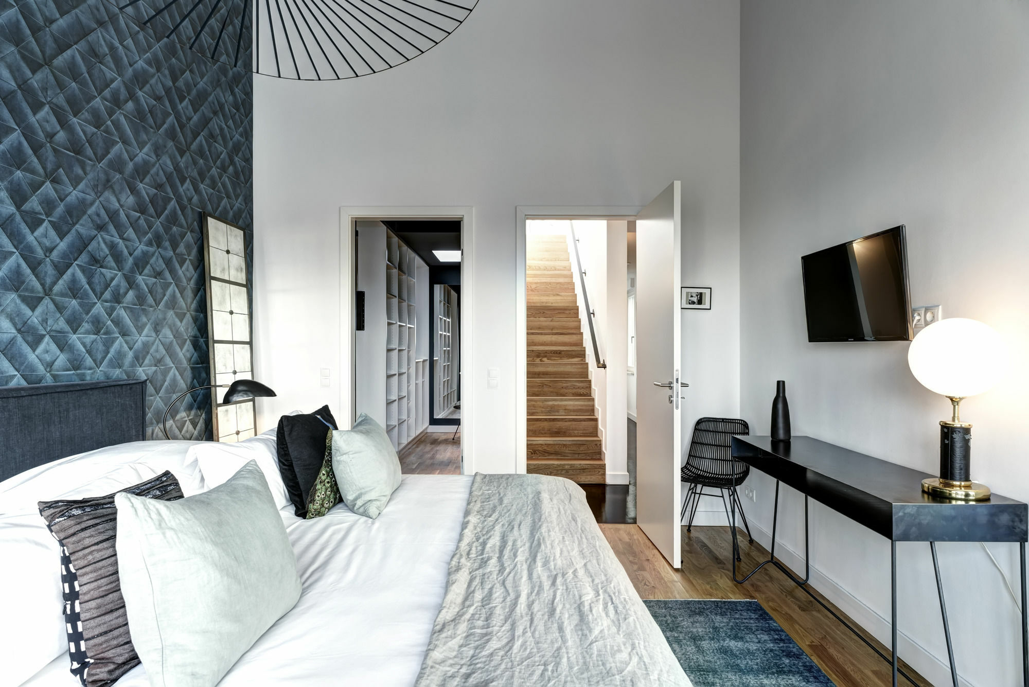 Gorki Apartments Berlim Exterior foto