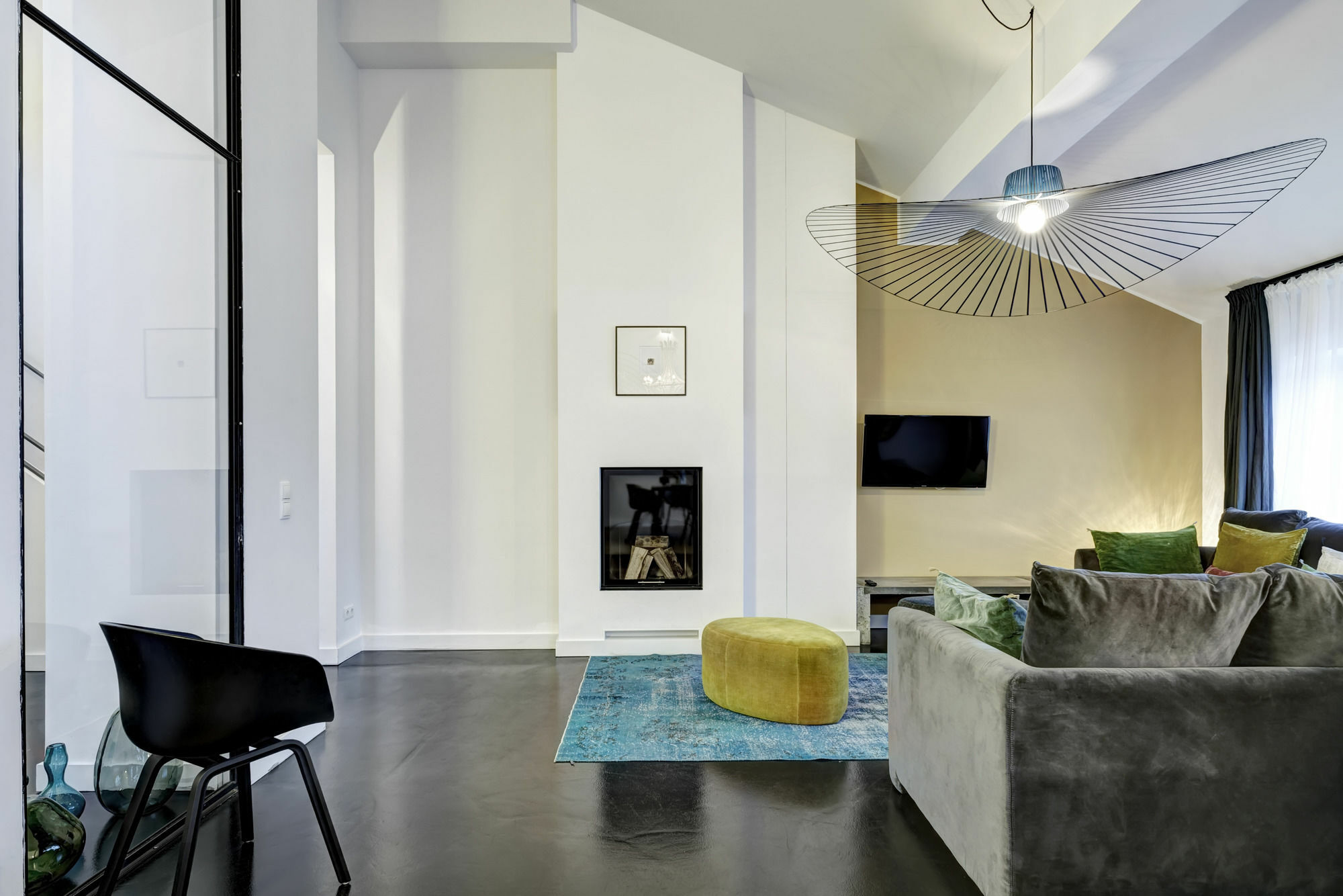 Gorki Apartments Berlim Exterior foto